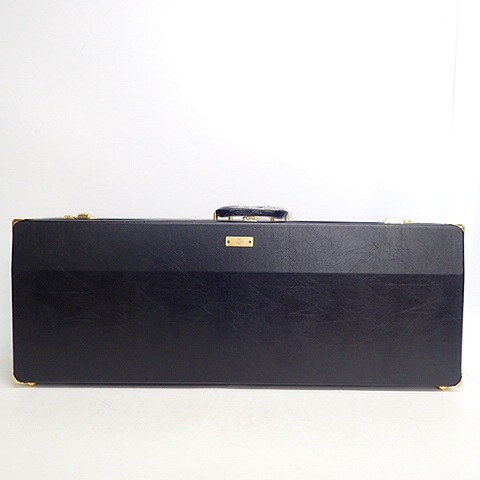実際に弊社で買取させて頂いた【美品/型番詳細不明/鍵あり】SELMER/セルマ－テナーサックス用 ハードケース ブラック