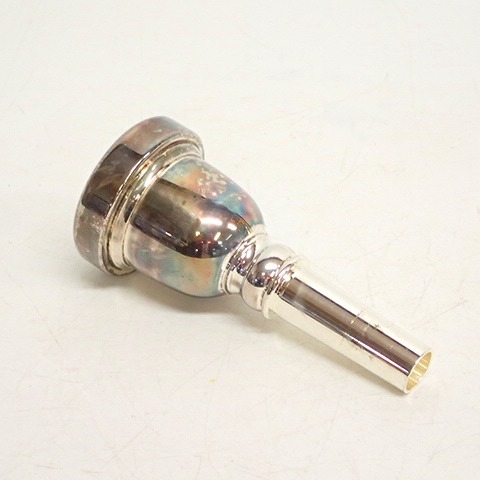 実際に弊社で買取させて頂いた★【型番詳細不明】Behning&Sons/ベーニング＆ソン ミニチューバ Eb差し替え延長管 ハードケース付 の画像 8枚目