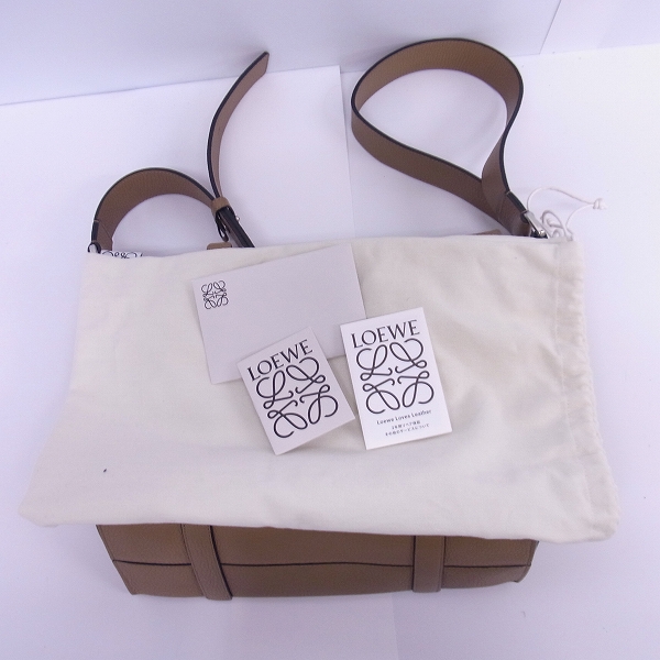 実際に弊社で買取させて頂いたLOEWE/ロエベ レザー ミリタリー メッセンジャーバッグ スモールの画像 7枚目