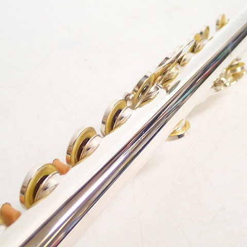 実際に弊社で買取させて頂いたYAMAHA/ヤマハ YFL-211/YFL211 フルート 頭部管リッププレート部分にAg925刻印あり Eメカ付き ハードケース付の画像 5枚目