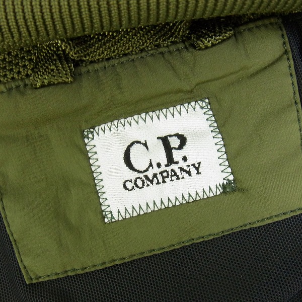 実際に弊社で買取させて頂いたC.P.COMPANY/シーピーカンパニー ナイロン ゴーグル ジャケット CPU0563 001020/50の画像 2枚目