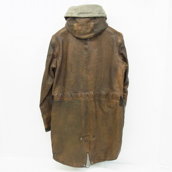 実際に弊社で買取させて頂いたC.P.COMPANY/シーピーカンパニー tinto terra ミリタリー レザー コート 51180482/48の画像 1枚目