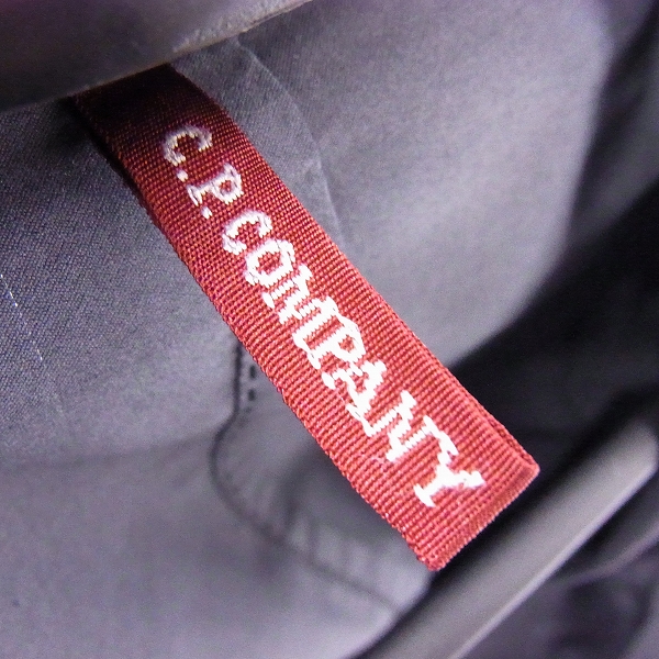 実際に弊社で買取させて頂いたC.P.COMPANY/シーピーカンパニー RASO E.L. 2B ジャケット 02CMBZ115A/50の画像 2枚目