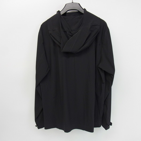 実際に弊社で買取させて頂いたC.P.COMPANY/シーピーカンパニー P-LASTIC マウンテンジャケットの画像 1枚目