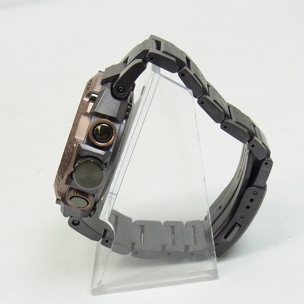 実際に弊社で買取させて頂いたG-SHOCK/Gショック 腕時計 35周年記念 350本限定 MR-G バーゼル クロノグラフ タフソーラー MRG-G2000HAの画像 1枚目