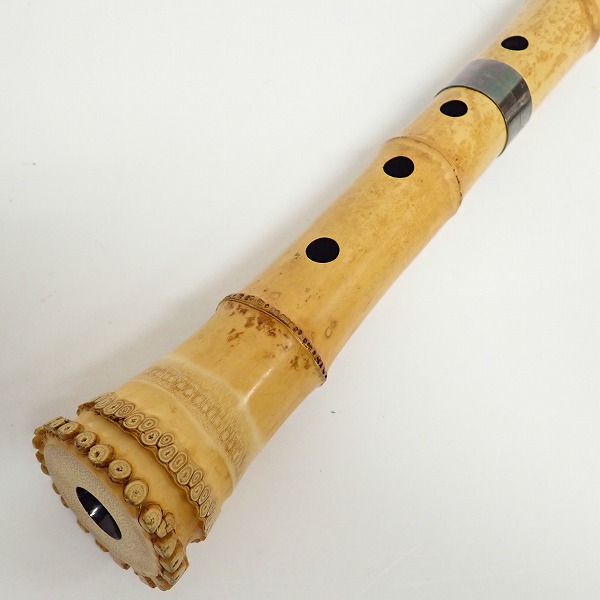 実際に弊社で買取させて頂いた都山流 尺八 竹治銘 中継銀巻 全長約45cm/約312g 和楽器の画像 7枚目