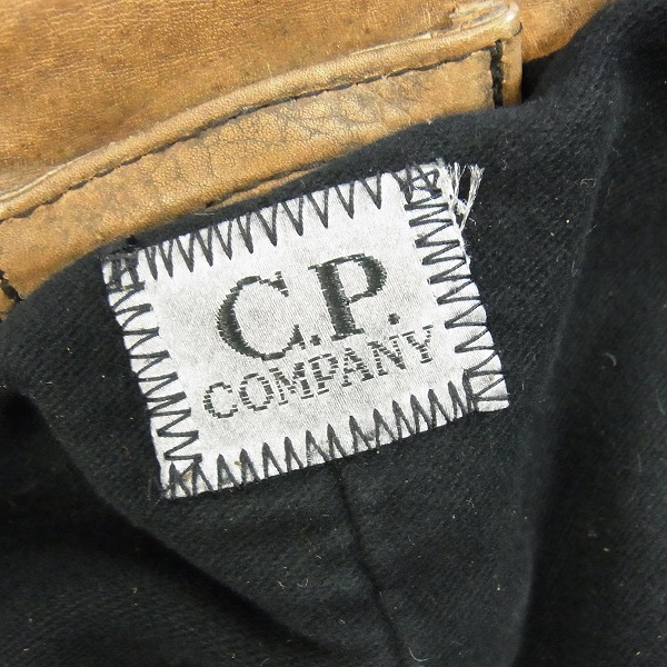 実際に弊社で買取させて頂いたC.P.COMPANY/シーピーカンパニー tinto terra ミリタリー レザー コート 51180482/48の画像 2枚目