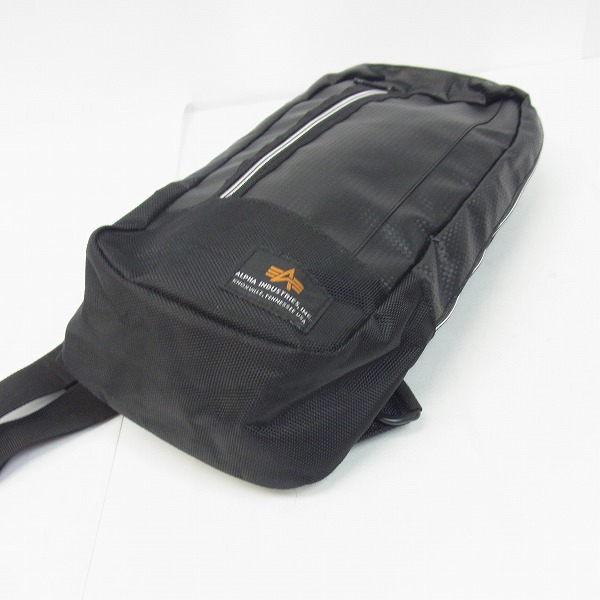 実際に弊社で買取させて頂いたALPHA INDUSTRIES/アルファインダストリーズ ワンショルダー バッグの画像 2枚目