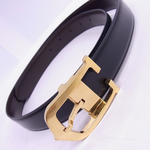 実際に弊社で買取させて頂いたCARTIER/カルティエ Cバックル リバーシブルベルト