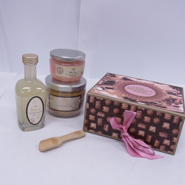 実際に弊社で買取させて頂いた【未使用】SABON/サボン バタースクラブ/ボディスクラブL ゴールデンアイリス S ラベンダーアップル等 5点セットの画像 7枚目