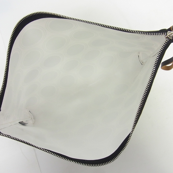 実際に弊社で買取させて頂いたMARNI/マルニ PVC クラッチバッグの画像 3枚目