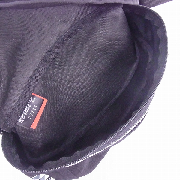 実際に弊社で買取させて頂いたManhattan Portage/マンハッタンポーテージ PYRAMID STUDS/スタッズボディバッグ/ウエストバッグ の画像 2枚目