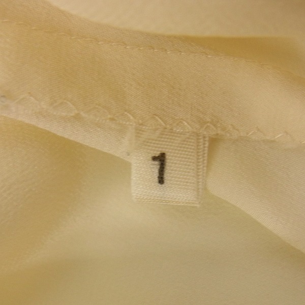 実際に弊社で買取させて頂いたCELINE/セリーヌ フリル付きブラウス SETA SILK/シルク/38の画像 4枚目