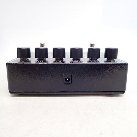 実際に弊社で買取させて頂いた【動作確認済み】electro-harmonixエレクトロ ハーモニクス METAL MUFF with TOP BOOST エフェクターの画像 3枚目