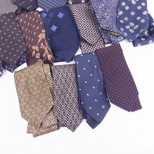 実際に弊社で買取させて頂いたダンヒル/オースチンリード/クリスチャンディオール/STEFANO RICCI/ステファノ リッチ等 シルク ネクタイ おまとめの画像 3枚目