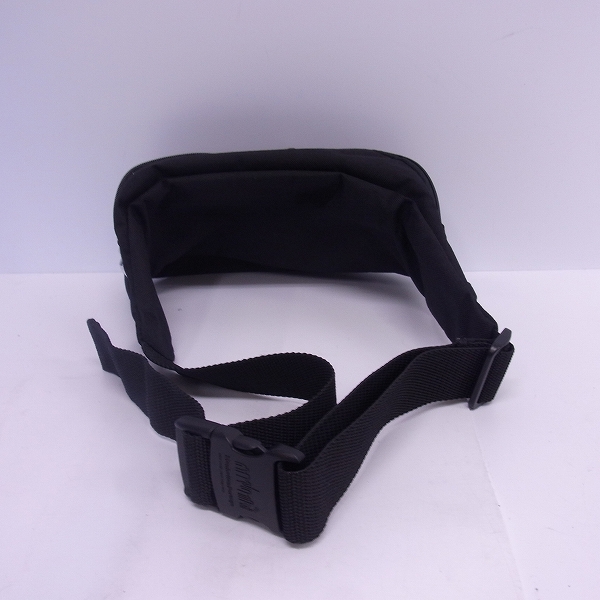 実際に弊社で買取させて頂いたManhattan Portage/マンハッタンポーテージ PYRAMID STUDS/スタッズボディバッグ/ウエストバッグ の画像 1枚目