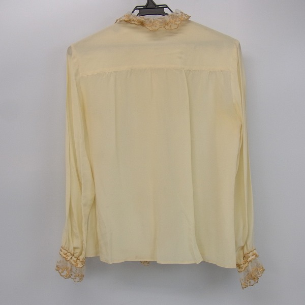実際に弊社で買取させて頂いたCELINE/セリーヌ フリル付きブラウス SETA SILK/シルク/38の画像 1枚目
