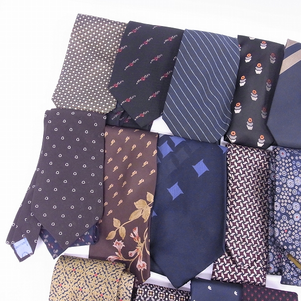 実際に弊社で買取させて頂いたダンヒル/オースチンリード/クリスチャンディオール/STEFANO RICCI/ステファノ リッチ等 シルク ネクタイ おまとめの画像 2枚目