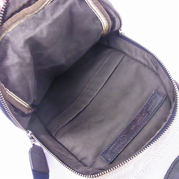 実際に弊社で買取させて頂いたDaniel&Bob/ダニエル＆ボブ レザー切替 ボディーバッグの画像 4枚目