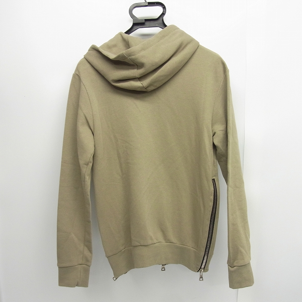 実際に弊社で買取させて頂いたBALMAIN/バルマン ジップ ワッペン付き パーカー S8H6643J148B/XSの画像 1枚目