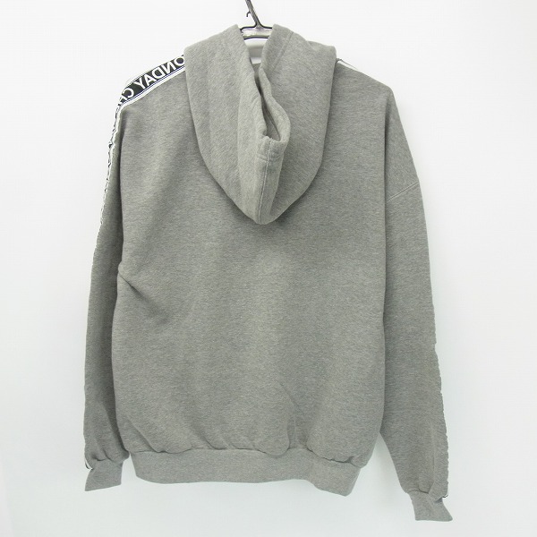 実際に弊社で買取させて頂いた【未使用】CHEAP MONDAY/チープマンデー サイドロゴテープ プルオーバー パーカー/053936-T/Sの画像 1枚目