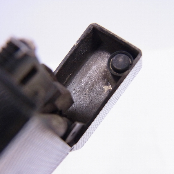 実際に弊社で買取させて頂いたdunhill/ダンヒル ダイヤカット サイドローラー ガスライター シルバーの画像 5枚目