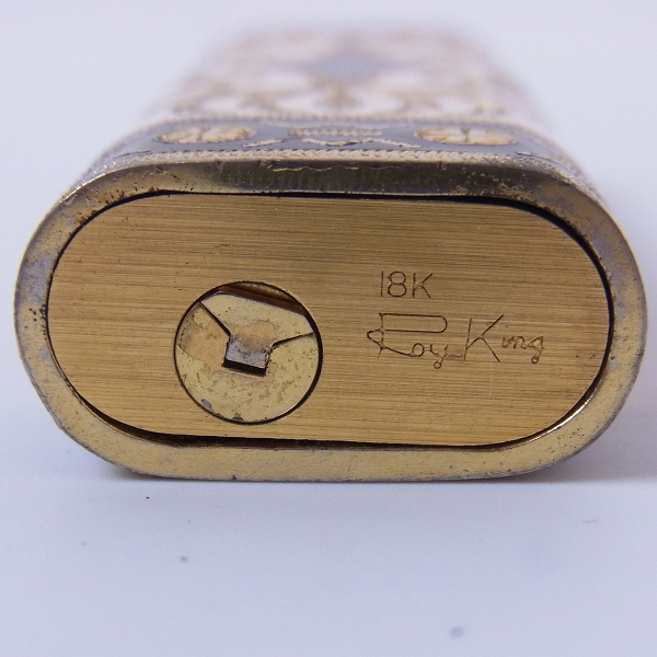 実際に弊社で買取させて頂いたRoyking/ロイキング CARTIER/カルティエ製 18K 金張り装飾 ローラーガスライター の画像 4枚目