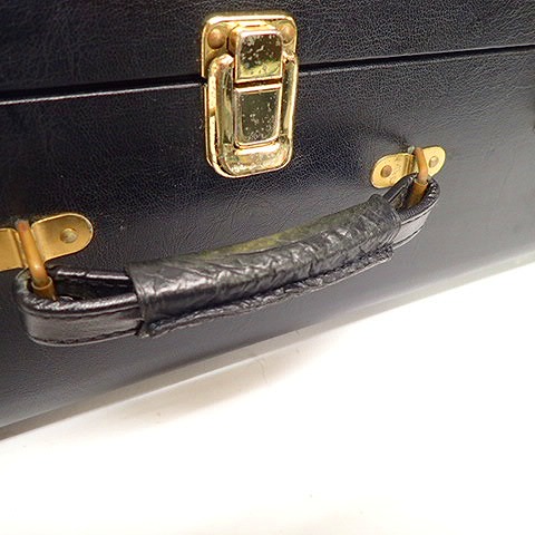 実際に弊社で買取させて頂いたＢach/バック トランペット用 ダブルハードケース ブラック 金管楽器 の画像 4枚目