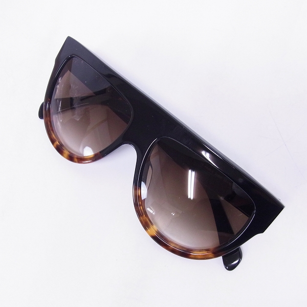 実際に弊社で買取させて頂いたCELINE/セリーヌ サングラス CL41026/S
