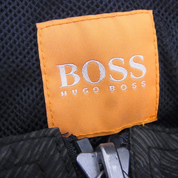 実際に弊社で買取させて頂いたHUGO BOSS/ヒューゴ ボス 総柄 ジップアップ パーカー/ジャケット/UK56の画像 2枚目