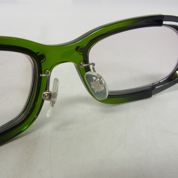 実際に弊社で買取させて頂いたless than human/レスザンヒューマン SAKIGAKE フルリム セルフレーム メガネの画像 4枚目