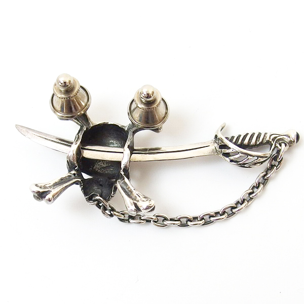 実際に弊社で買取させて頂いた【ギャラ付】Leathers and Treasures/レザーズアンドトレジャーズ Skull sword pins/スカルソードピンズの画像 3枚目