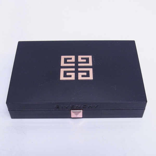 実際に弊社で買取させて頂いたGIVENCHY/ジバンシー 01 ミスティックグロウパウダー 4gの画像 3枚目