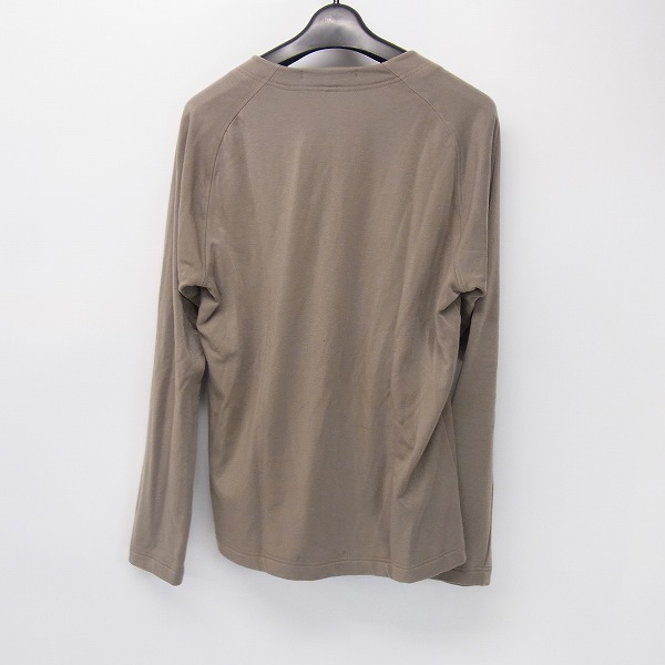 実際に弊社で買取させて頂いたato/アトウ ノーカラーボタン カットソー テンセル地/48の画像 1枚目