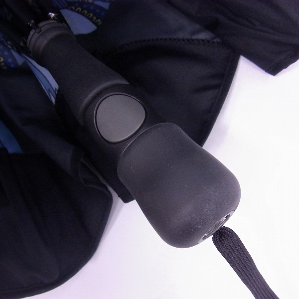 実際に弊社で買取させて頂いた【未使用】The Karen Walker/カレンウォーカー BLUNT LIMITED EDITION 傘/アンブレラの画像 4枚目