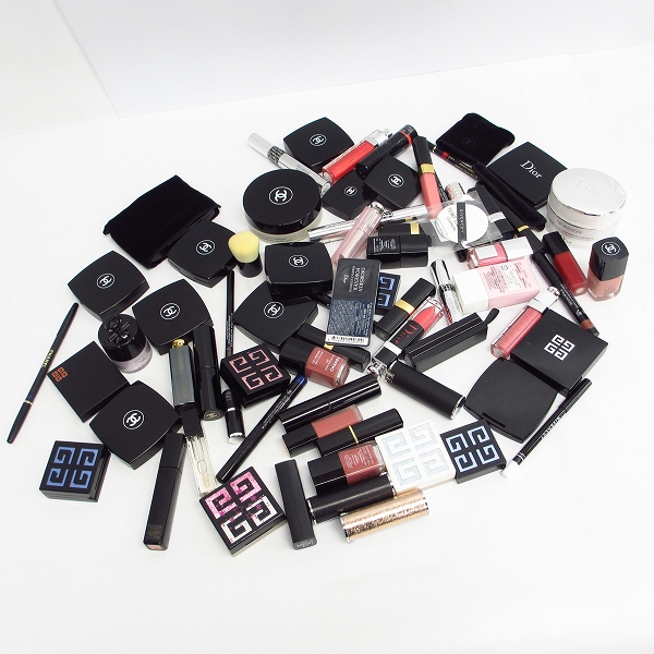 実際に弊社で買取させて頂いたCHANEL/シャネル GIVENCHY/ジバンシィ Dior/ディオール 口紅 アイシャドウ フェイスパウダー等 おまとめ