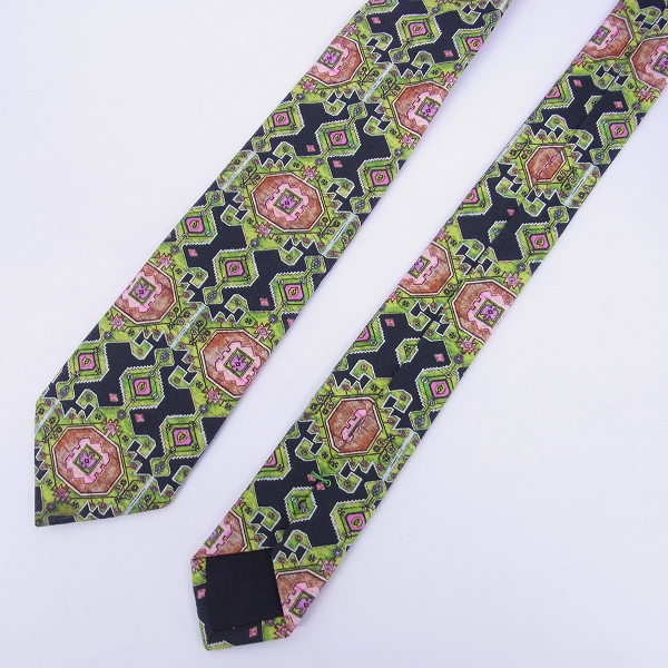 実際に弊社で買取させて頂いたGIVENCHY/ジバンシー 総柄 コットン ネクタイの画像 2枚目