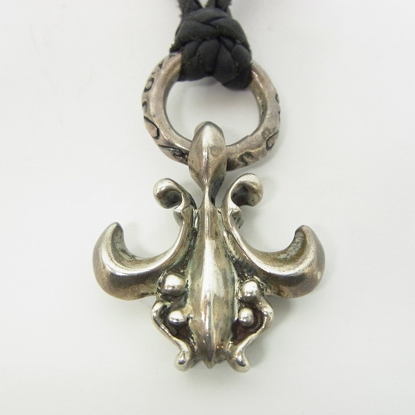 実際に弊社で買取させて頂いたA&G/エーアンドジー FDLペンダント/レザーブレードの画像 1枚目