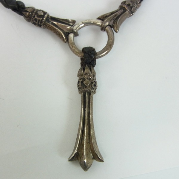 実際に弊社で買取させて頂いたA&G/エーアンドジー クロステイル レザーネックレス/チョーカー ローラーリンクの画像 1枚目