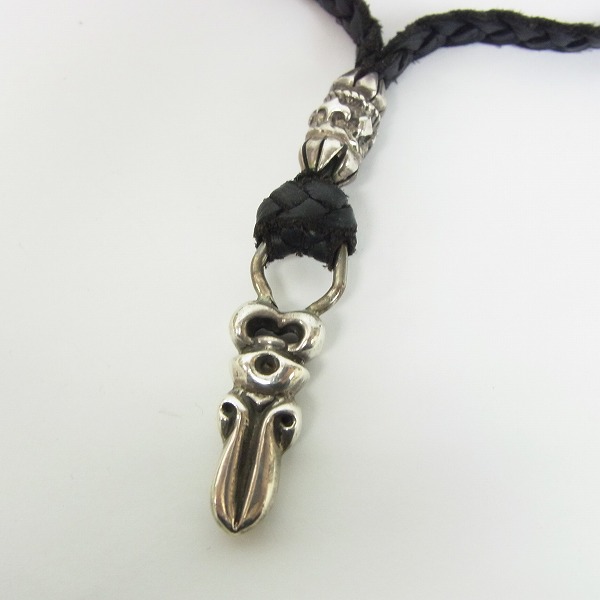 実際に弊社で買取させて頂いたA&G/エーアンドジー ダガーペンダント/レザーブレードの画像 1枚目