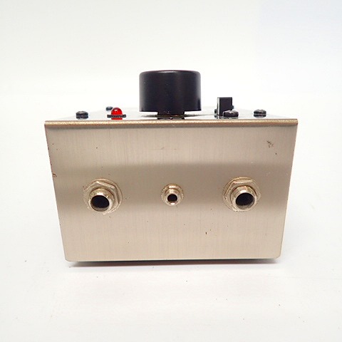 実際に弊社で買取させて頂いた【音出し確認済み】electro-harmonix/エレクトロハーモニクス SMALL CLONE EH 4600 FULL-CHORUS エフェクターの画像 3枚目