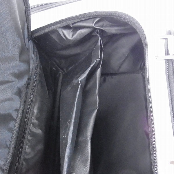 実際に弊社で買取させて頂いた【未使用】Le coq sportif/ルコックスポルティフ 2018 ゴルフ 2WAYボストンバッグ ホワイト/QQBLJA01の画像 4枚目