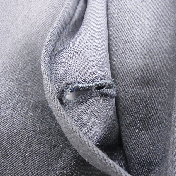 実際に弊社で買取させて頂いたBARNEYS NEW YORK/バーニーズニューヨーク ウール ロングコート 38の画像 4枚目