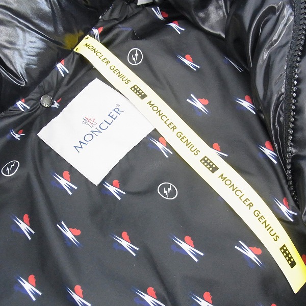実際に弊社で買取させて頂いたMONCLER×Fragment Design/モンクレール×フラグメントデザイン ANTHEM GIUBBOTTO ダウンジャケット 1の画像 2枚目