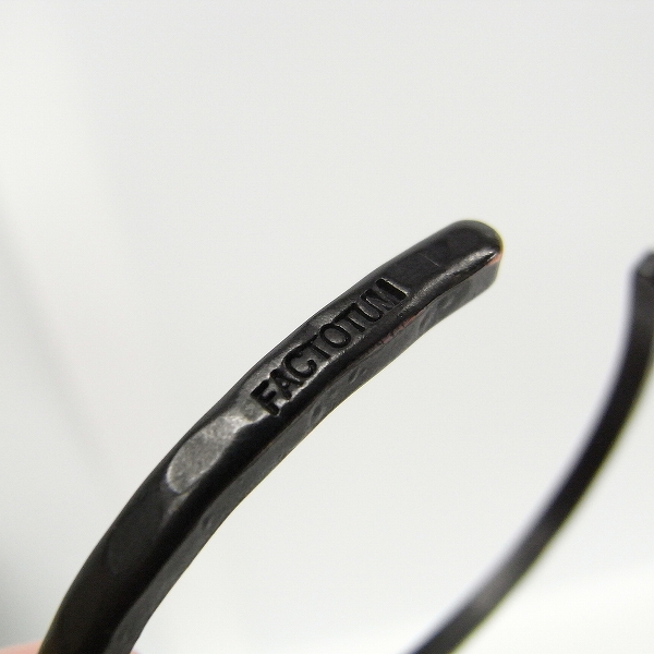 実際に弊社で買取させて頂いたFACTOTUM/ファクトタム ブラスバングル/ブラックの画像 4枚目