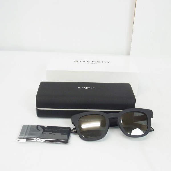 実際に弊社で買取させて頂いたGIVENCHY/ジバンシー サングラス/アイウェア/GV7006/S 807T4の画像 8枚目