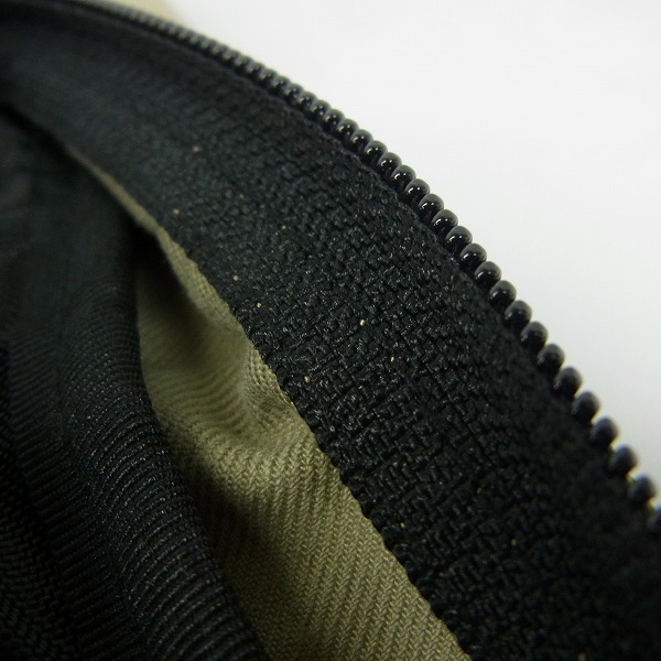 実際に弊社で買取させて頂いたSTUSSY×master-piece ステューシー マスターピース ボディバッグの画像 8枚目