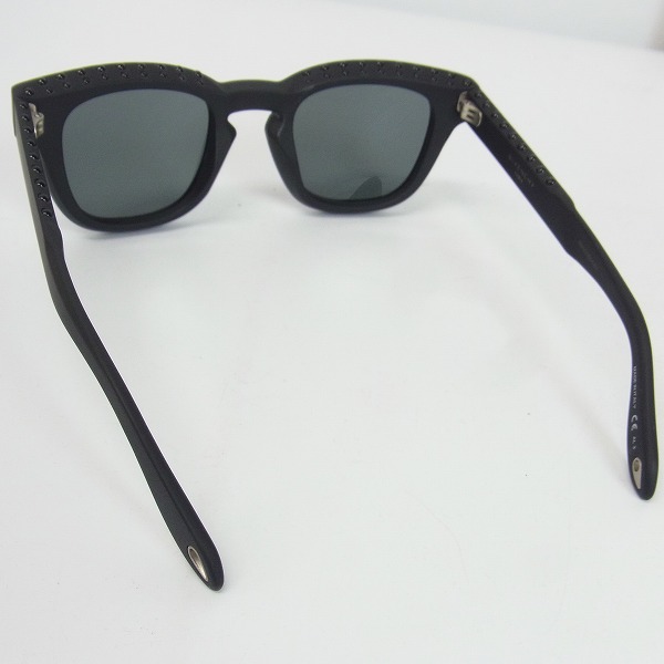 実際に弊社で買取させて頂いたGIVENCHY/ジバンシー サングラス/アイウェア/GV7006/S 807T4の画像 1枚目
