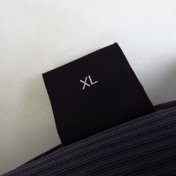 実際に弊社で買取させて頂いたHUGO BOSS/ヒューゴボス 総柄シャツ/Vネックニット/ポロシャツ L/XL/他 4点セットの画像 3枚目