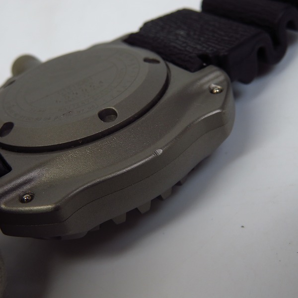 実際に弊社で買取させて頂いたCITIZEN/シチズン QUARTZ/クオーツ 腕時計 PROFESSIONAL DIVER'S 1300M/DVA55-0033【動作未確認】の画像 5枚目